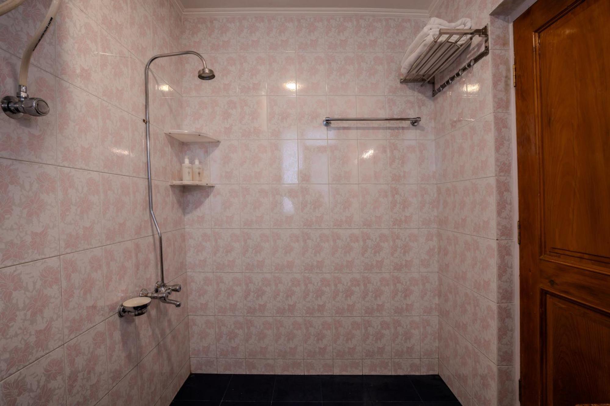 Villa Saffronstays Sun