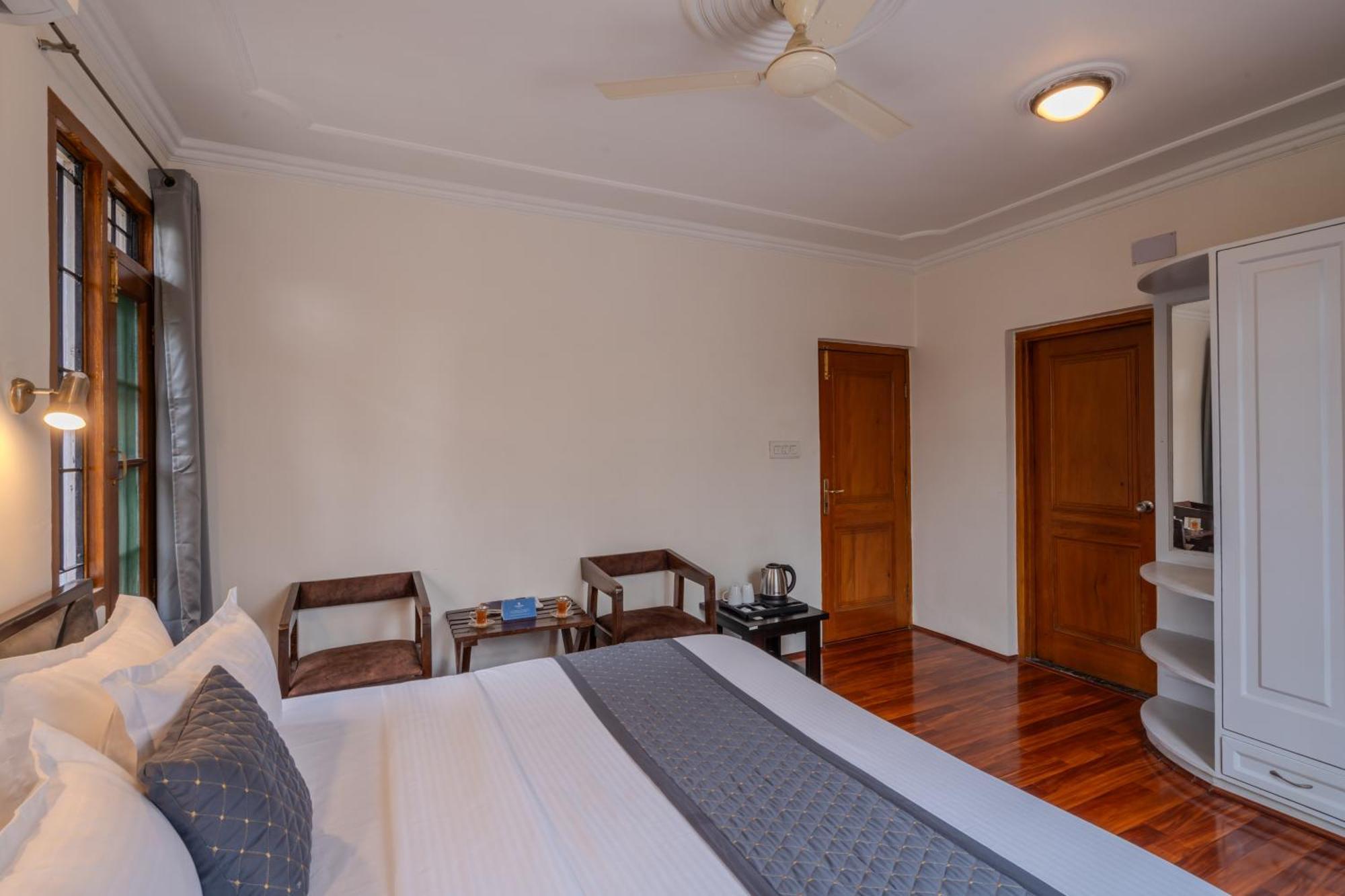 Saffronstays Sun