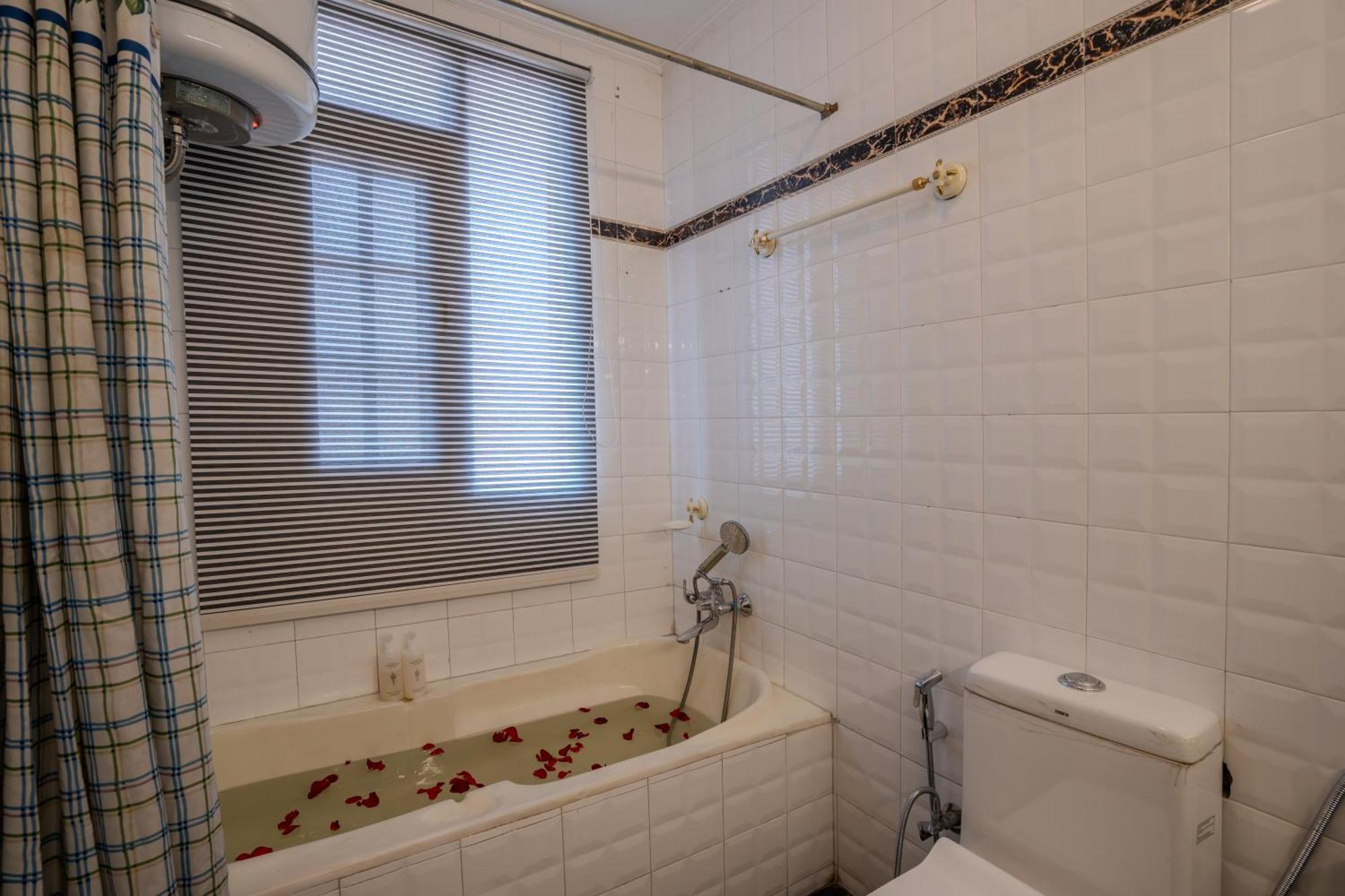 Villa Saffronstays Sun *