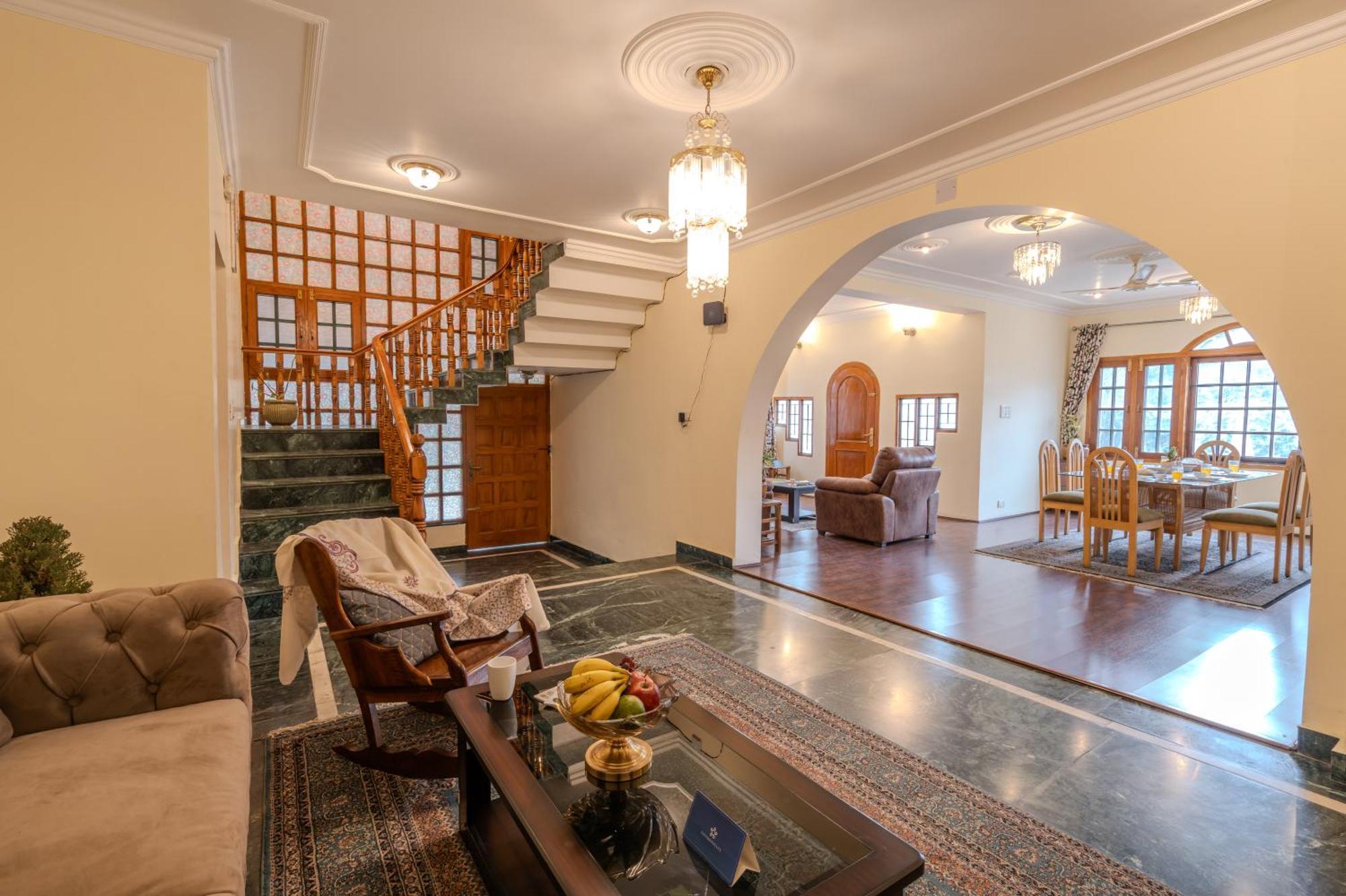 Villa Saffronstays Sun