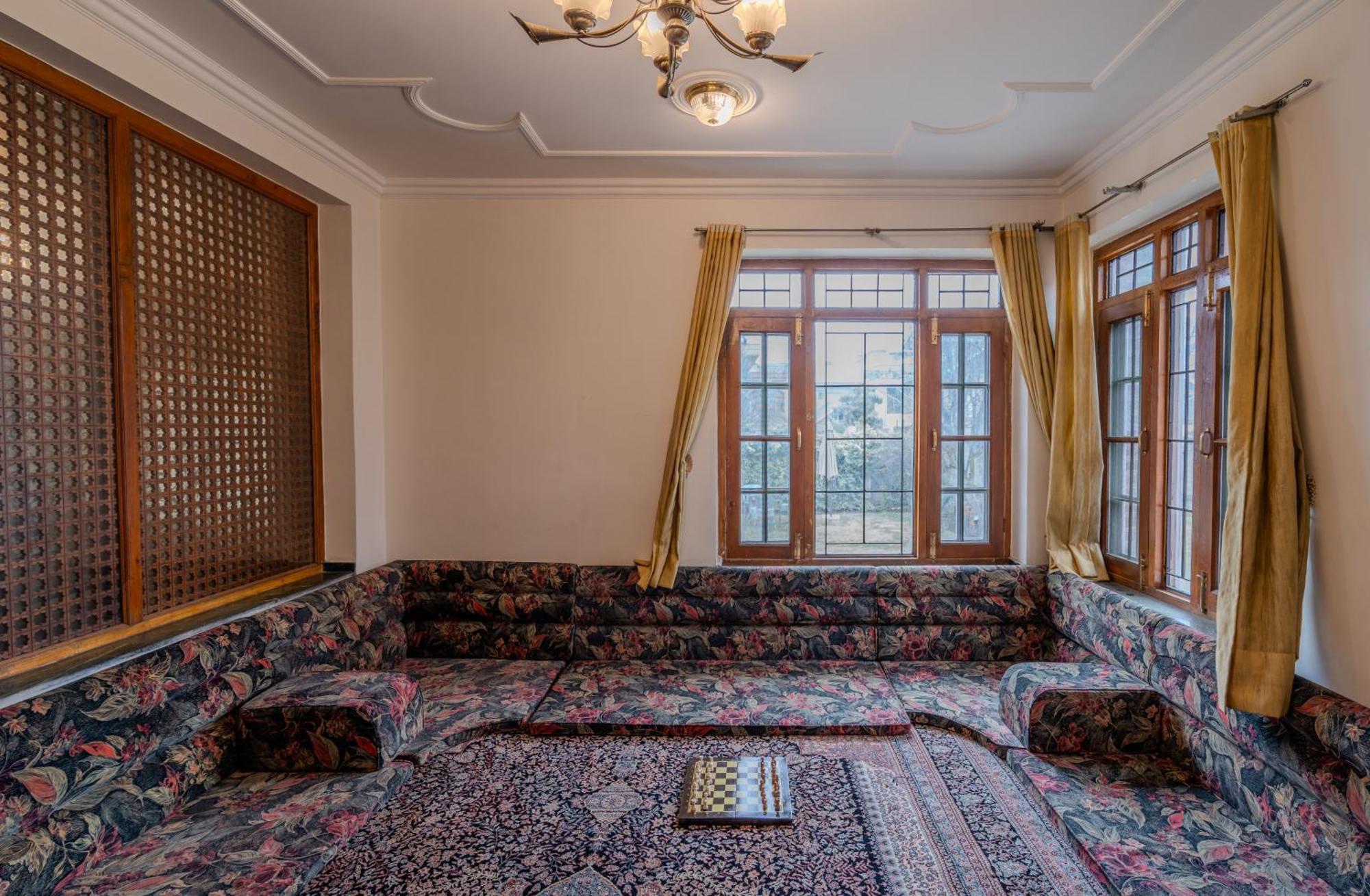 Saffronstays Sun Villa