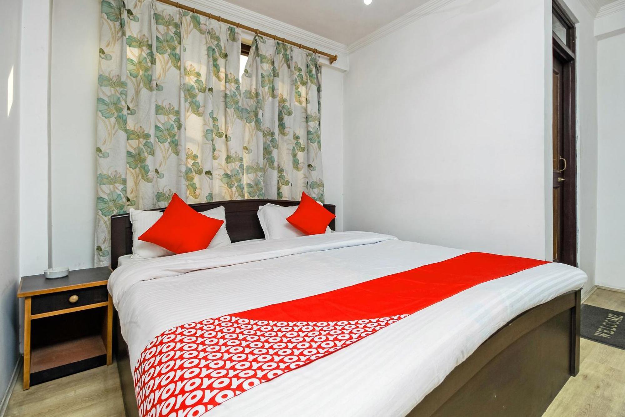 Hotel O 26454 Star & Restaurant