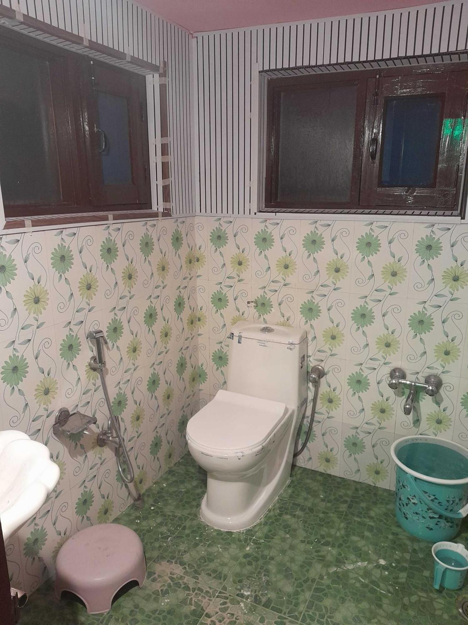 O Pop Foreshore Hotel 3*