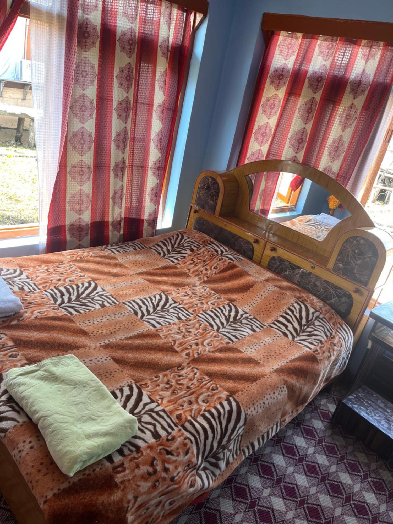 Sea Face Srinagar (Jammu and Kashmir)