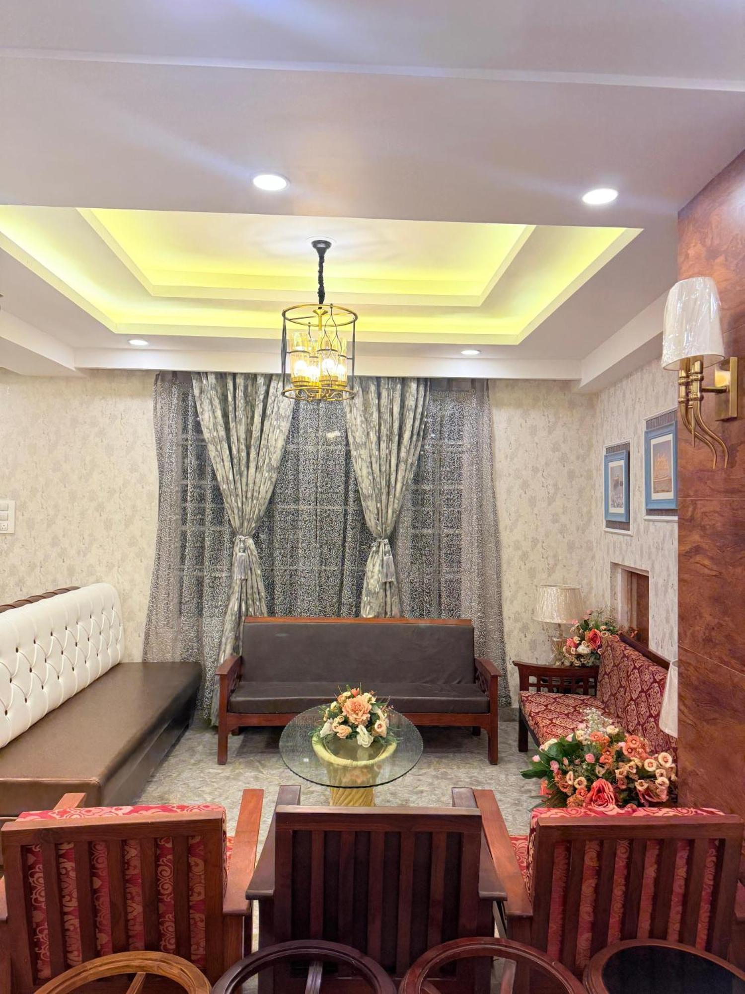 Skyridges Hotel