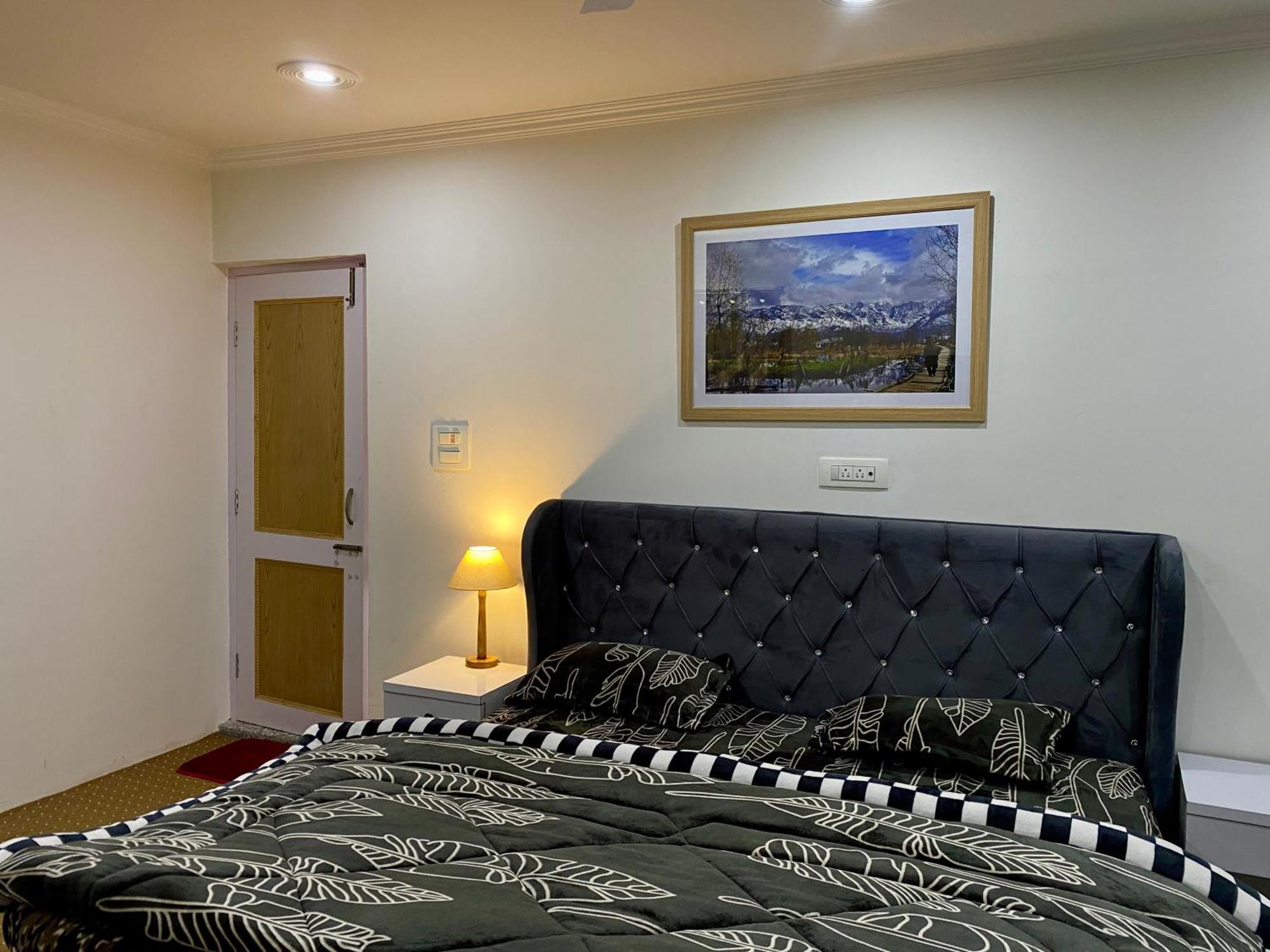 Resort Al Jalal Srinagar (Jammu and Kashmir)