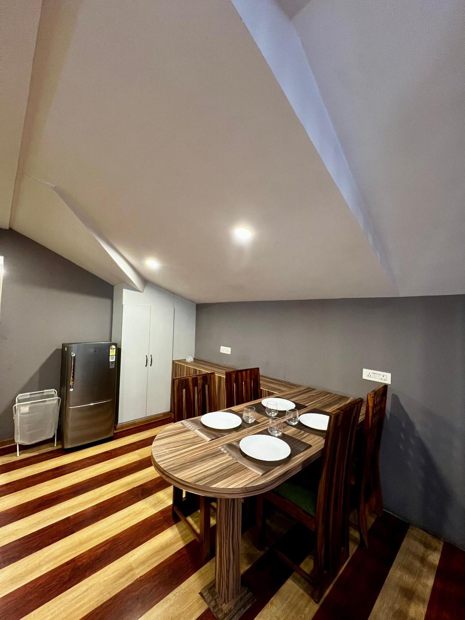 Apartment Chinar Srinagar (Jammu and Kashmir)