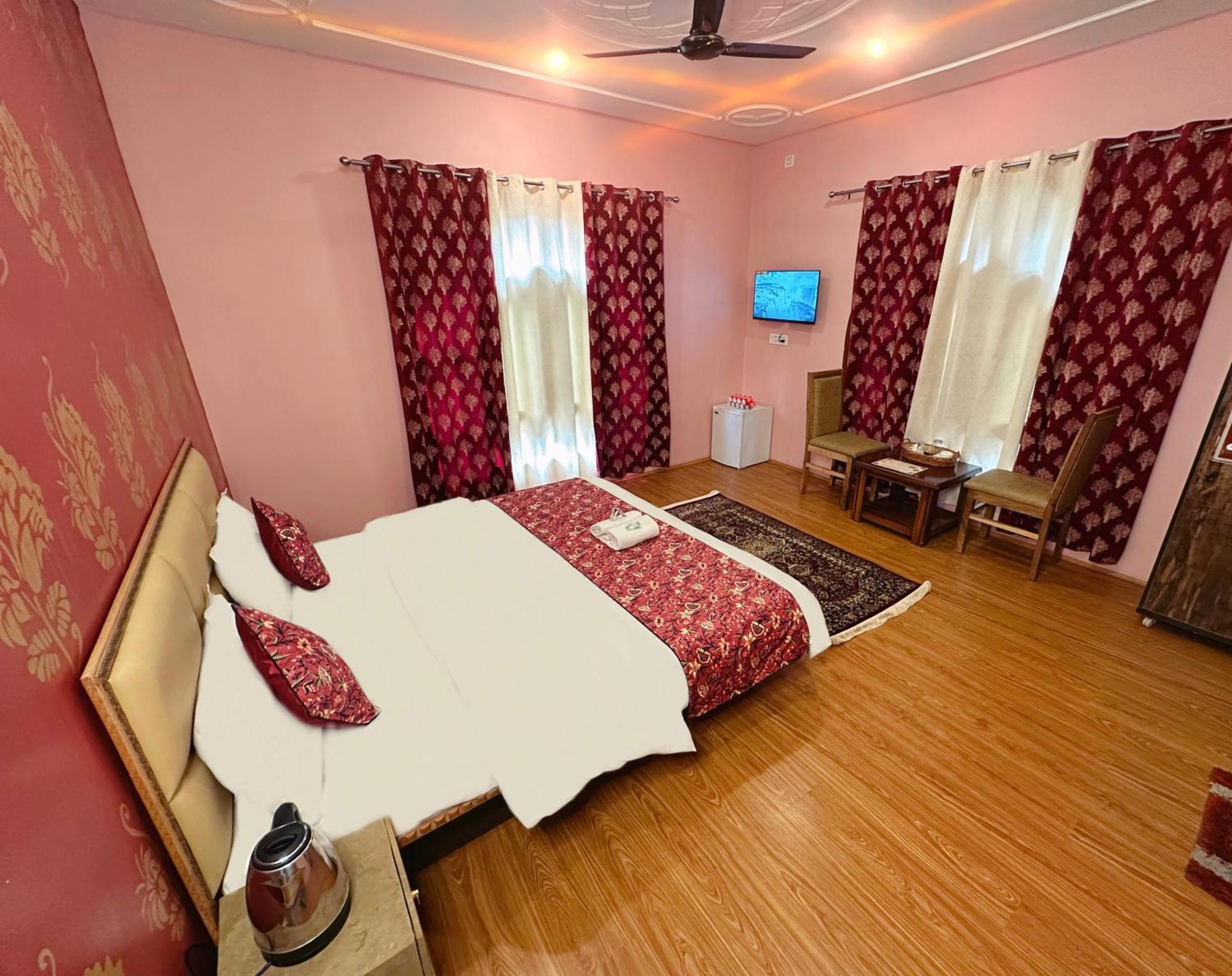 Faizzy Residency Hotel