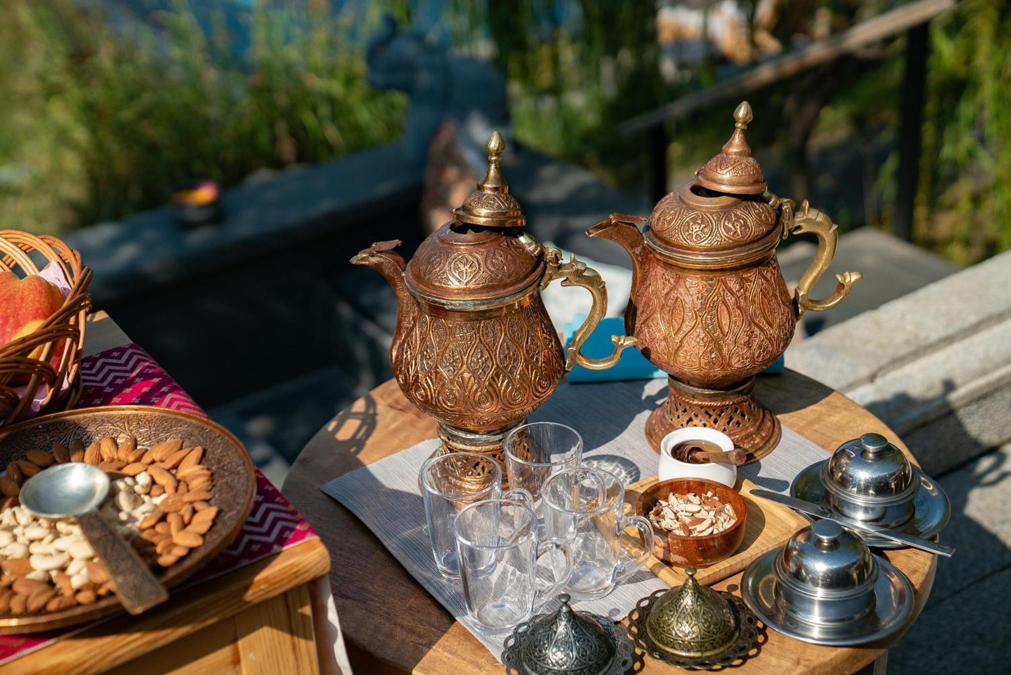 Qayaam Gah Resort Srinagar (Jammu and Kashmir)