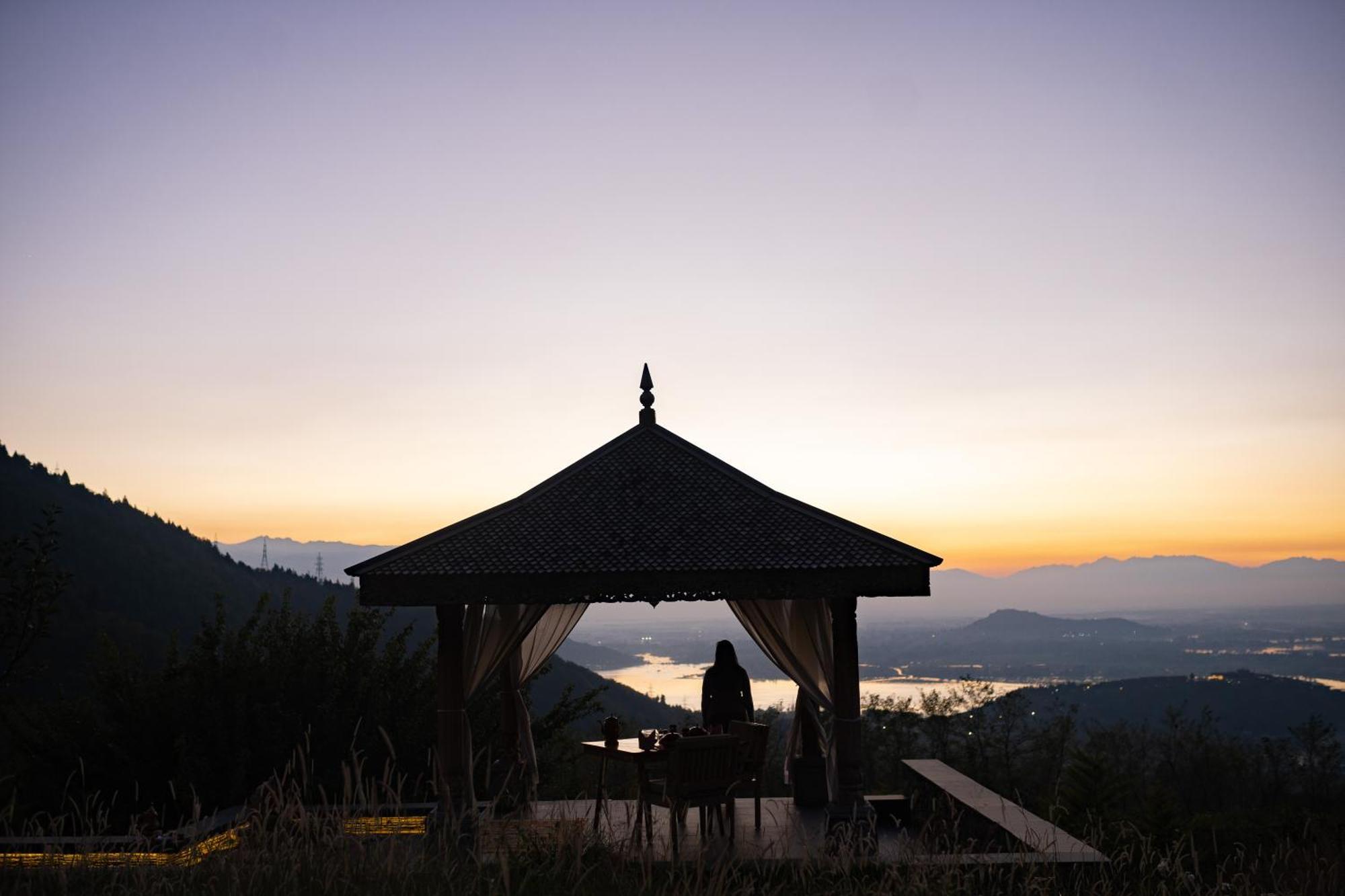 Resort Qayaam Gah Srinagar (Jammu and Kashmir)
