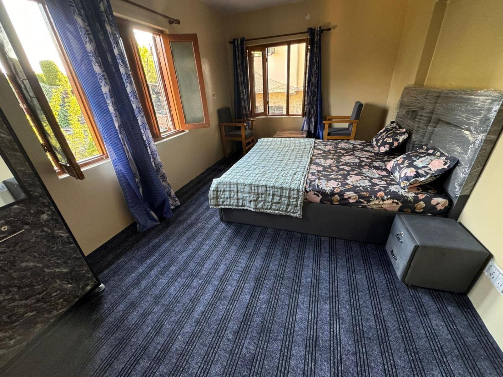 Holiday home Maqsoom I Entire Near Airport And Dal *