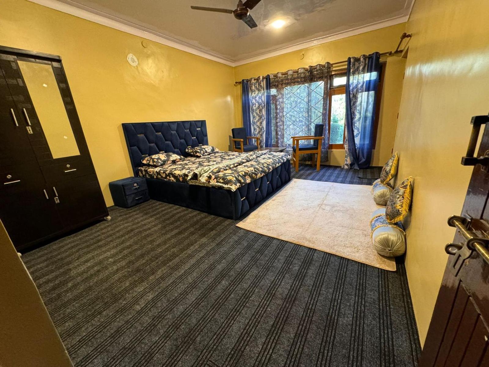 Holiday home Maqsoom I Entire Near Airport And Dal