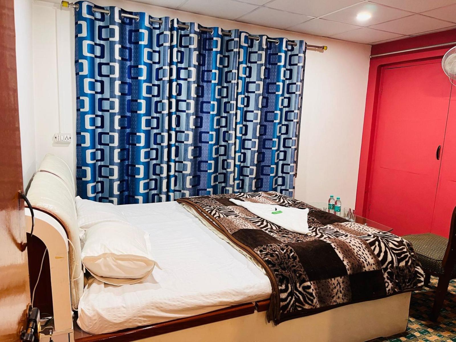Guest house Mawra Srinagar (Jammu and Kashmir)