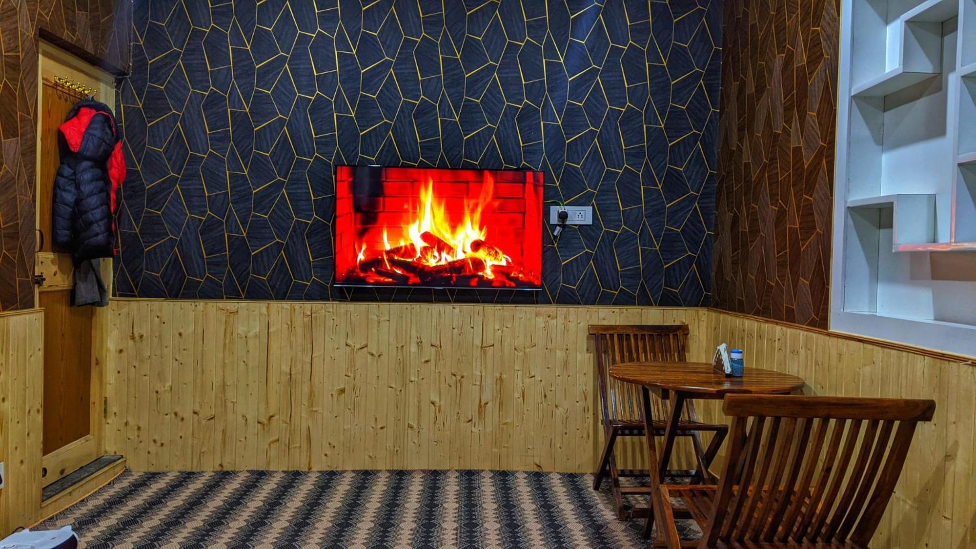 Homestay In Kashmir *