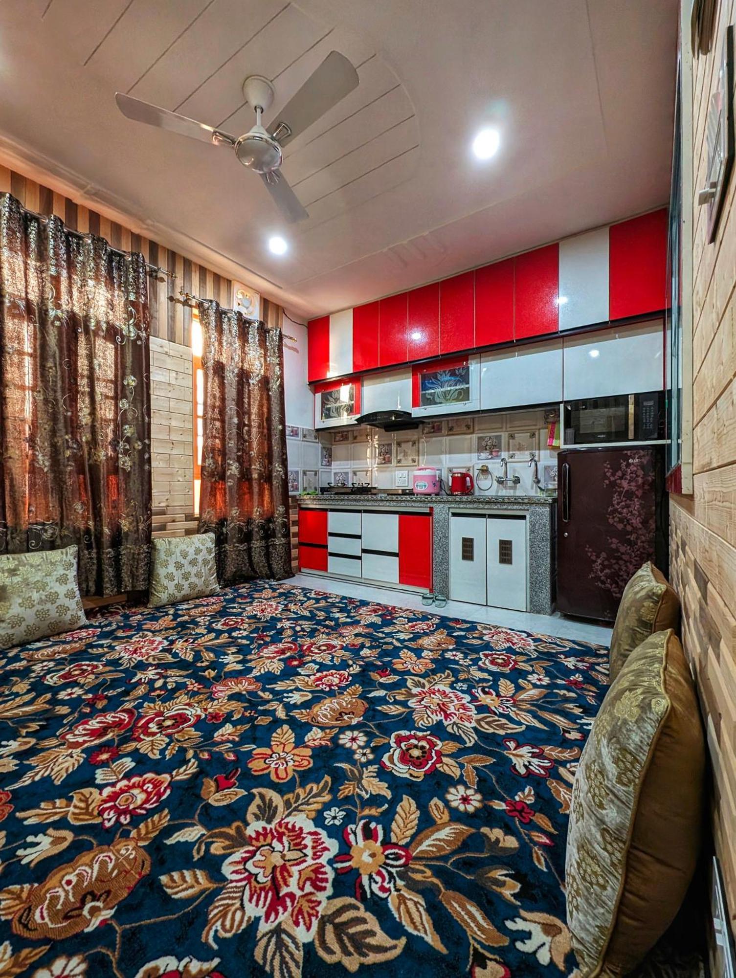 Homestay In Kashmir *