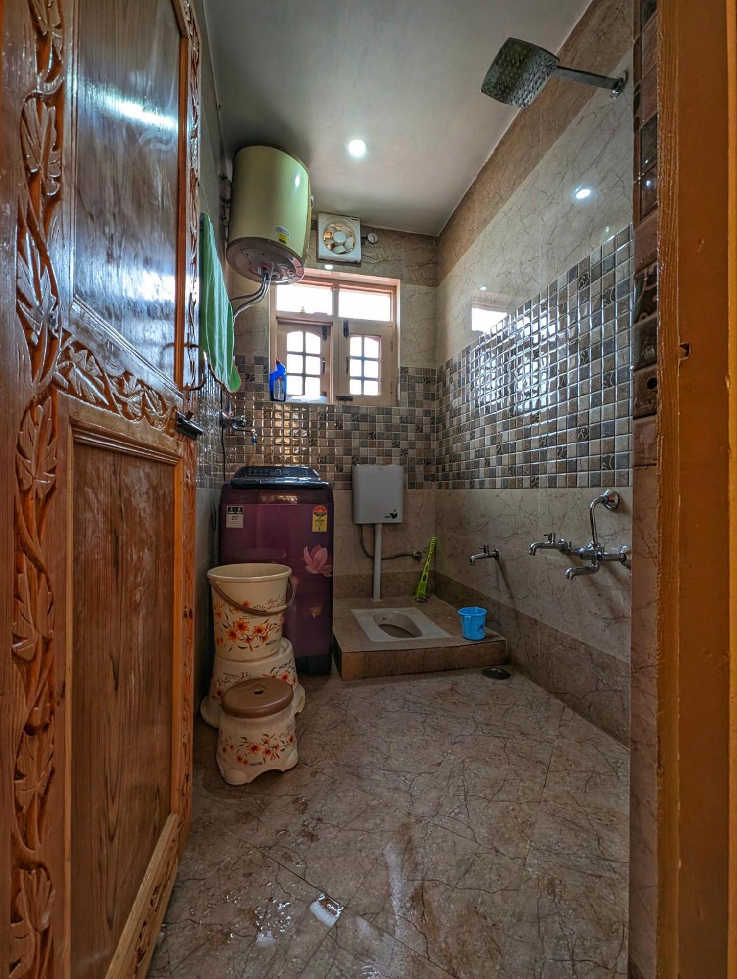 Homestay In Kashmir *