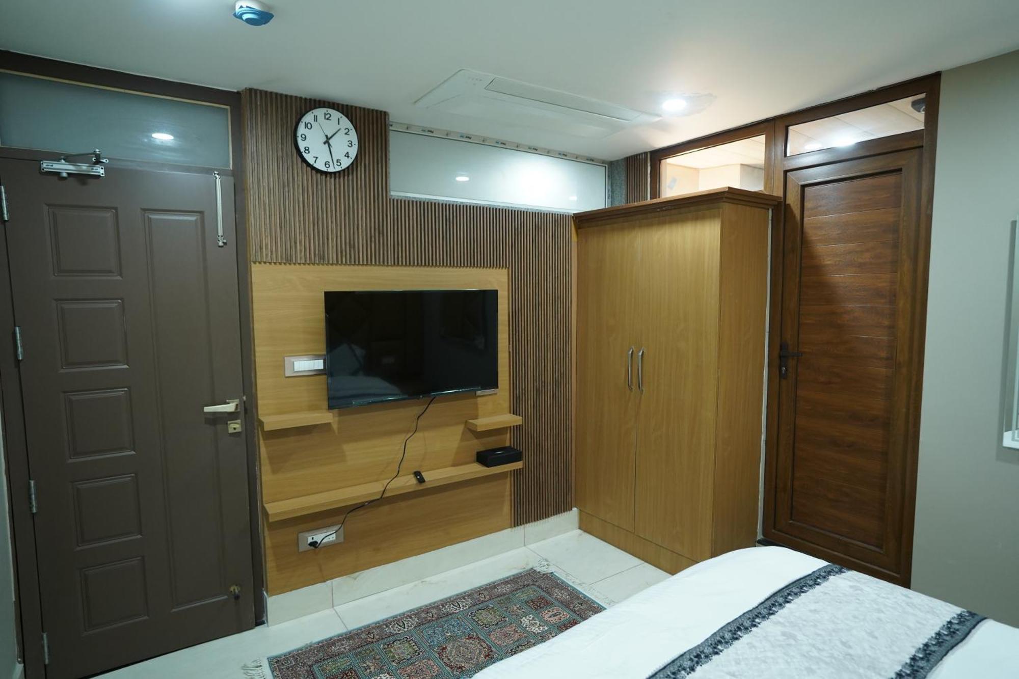 Asian Comfort Srinagar (Jammu and Kashmir)