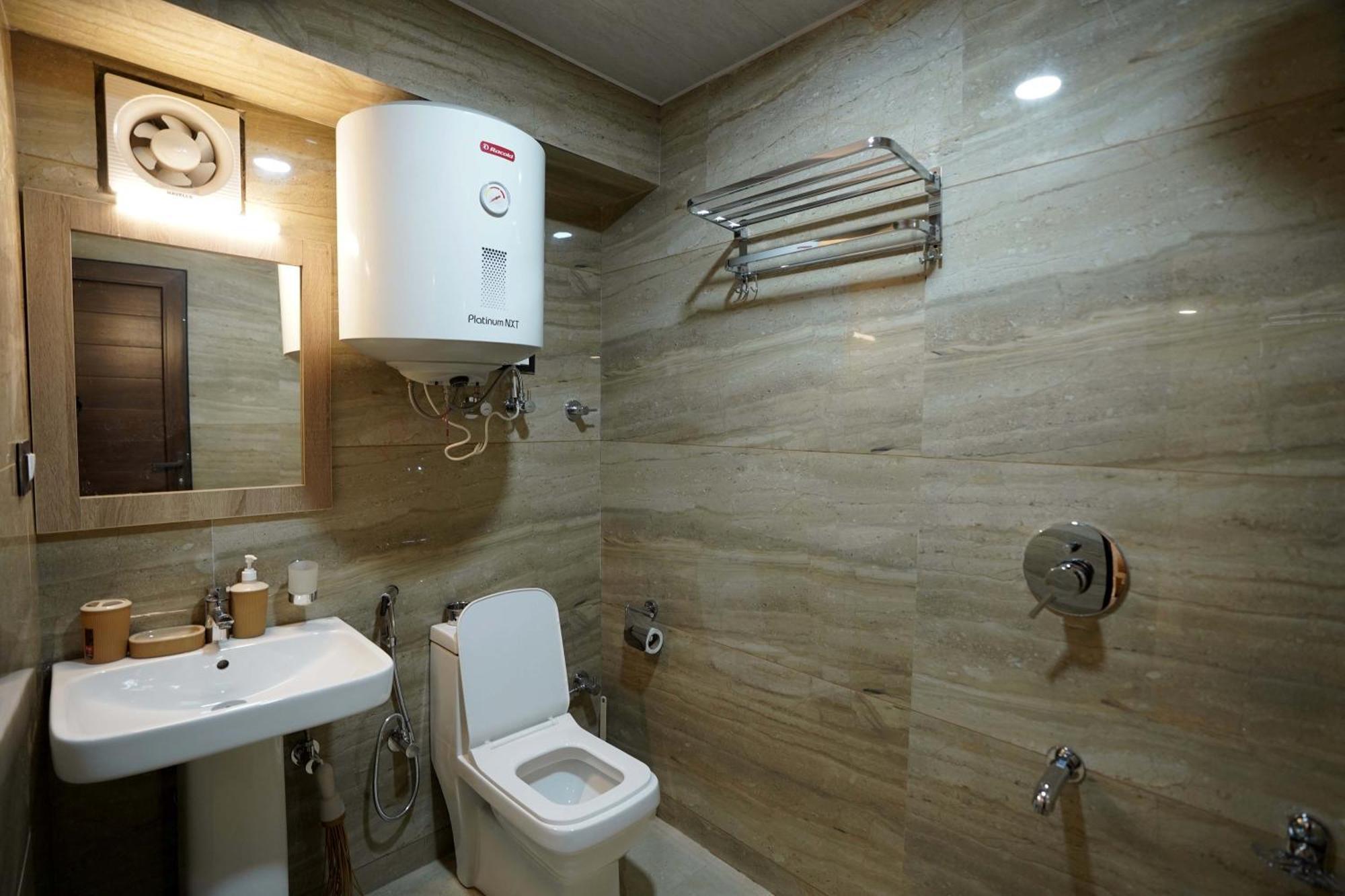 Hotel Asian Comfort 3*