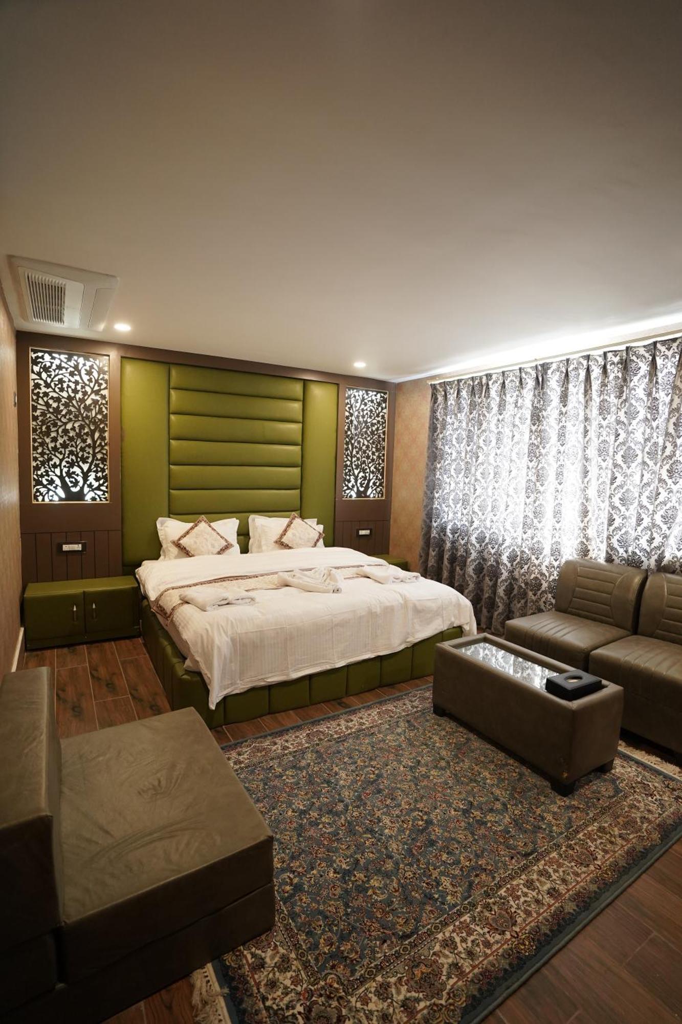 Hotel Asian Comfort 3*