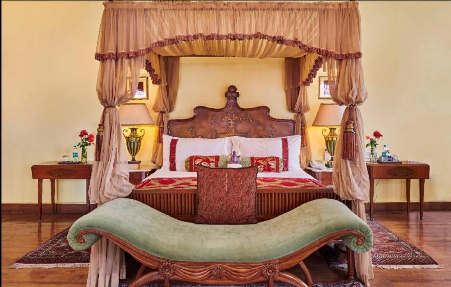 Hotel The Lalit Grand Palace