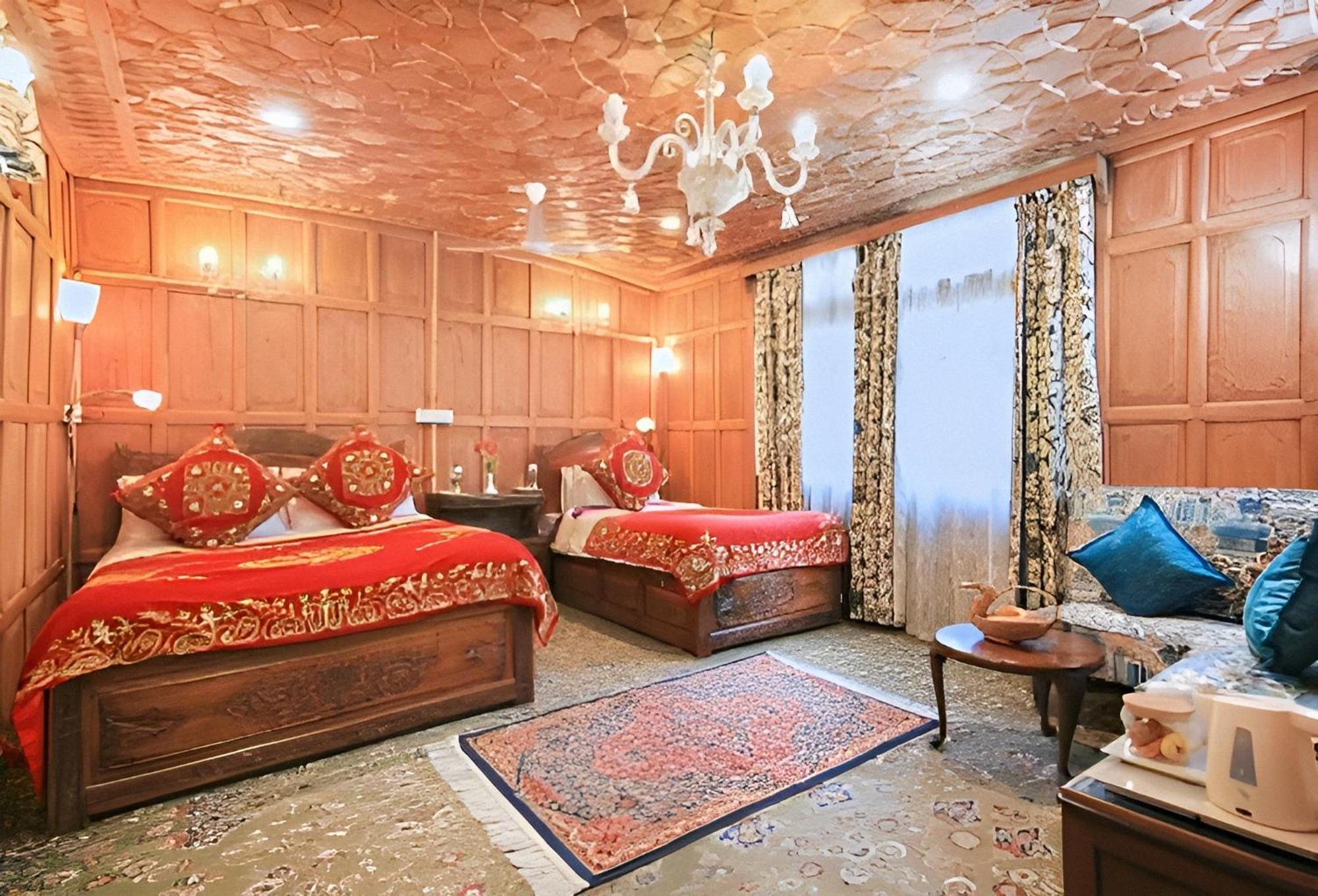 The Altaf Group Of Houseboats Srinagar (Jammu and Kashmir)