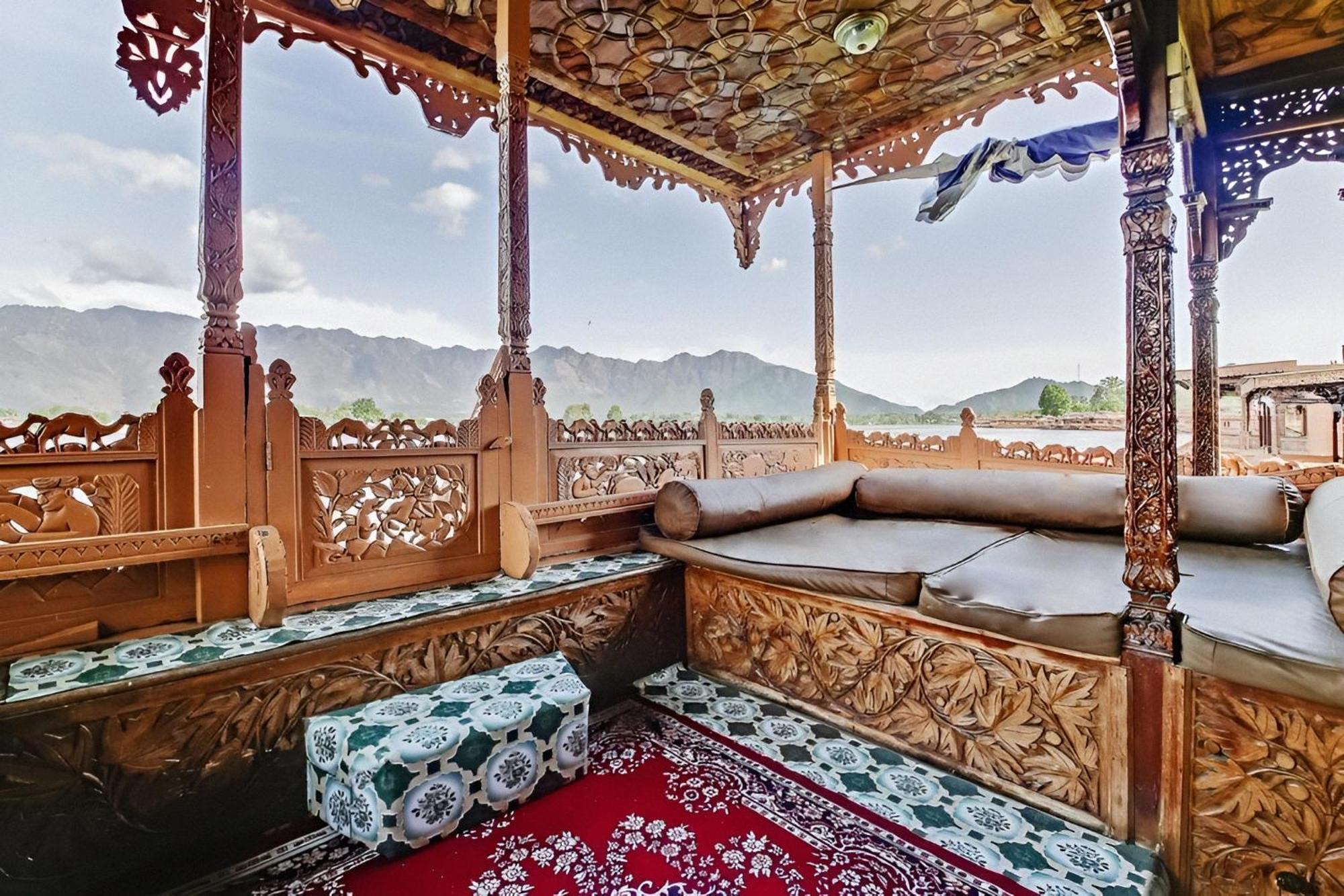 Botel The Altaf Group Of Houseboats 4*