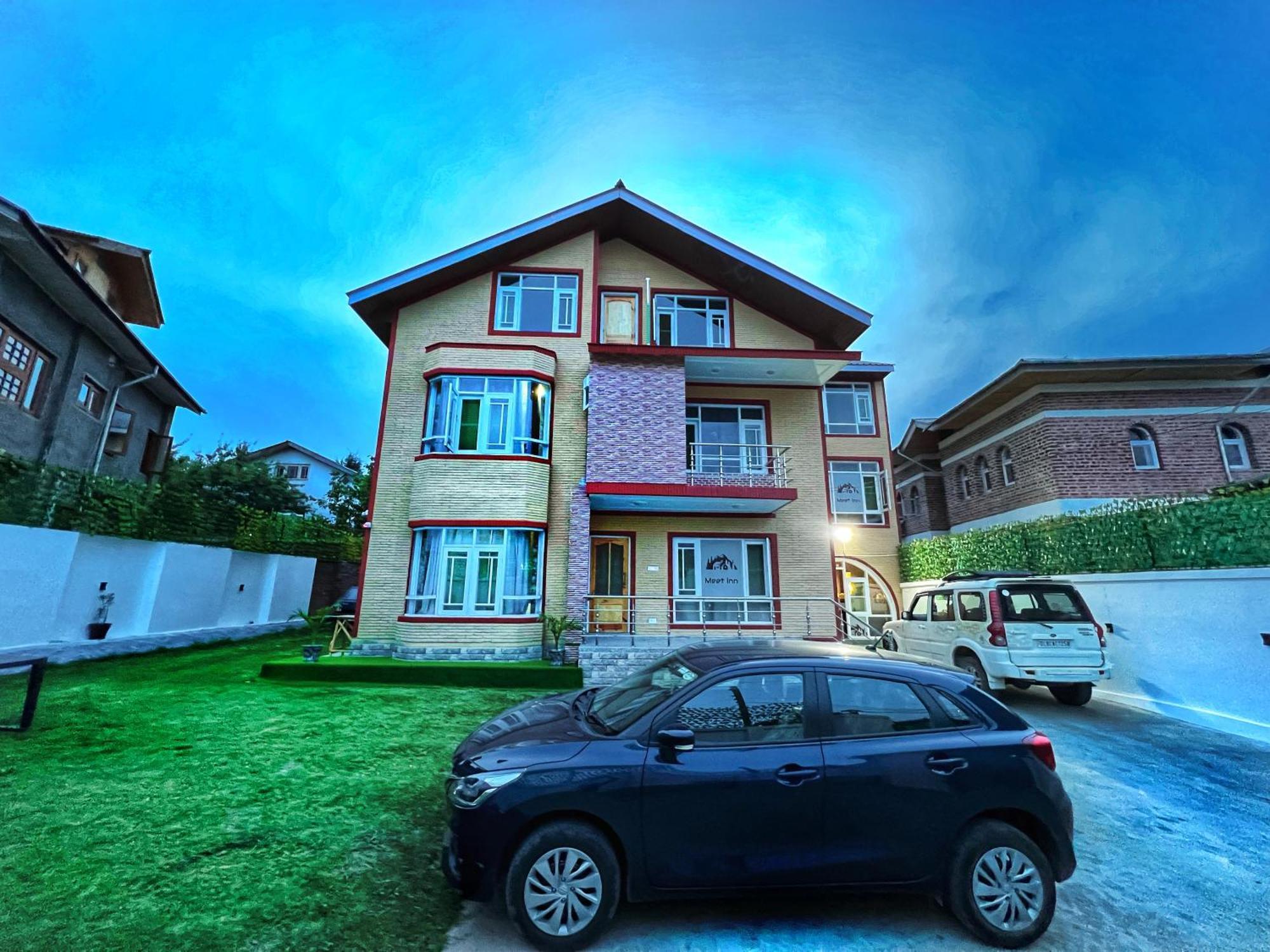 Meet In Airport Guest house