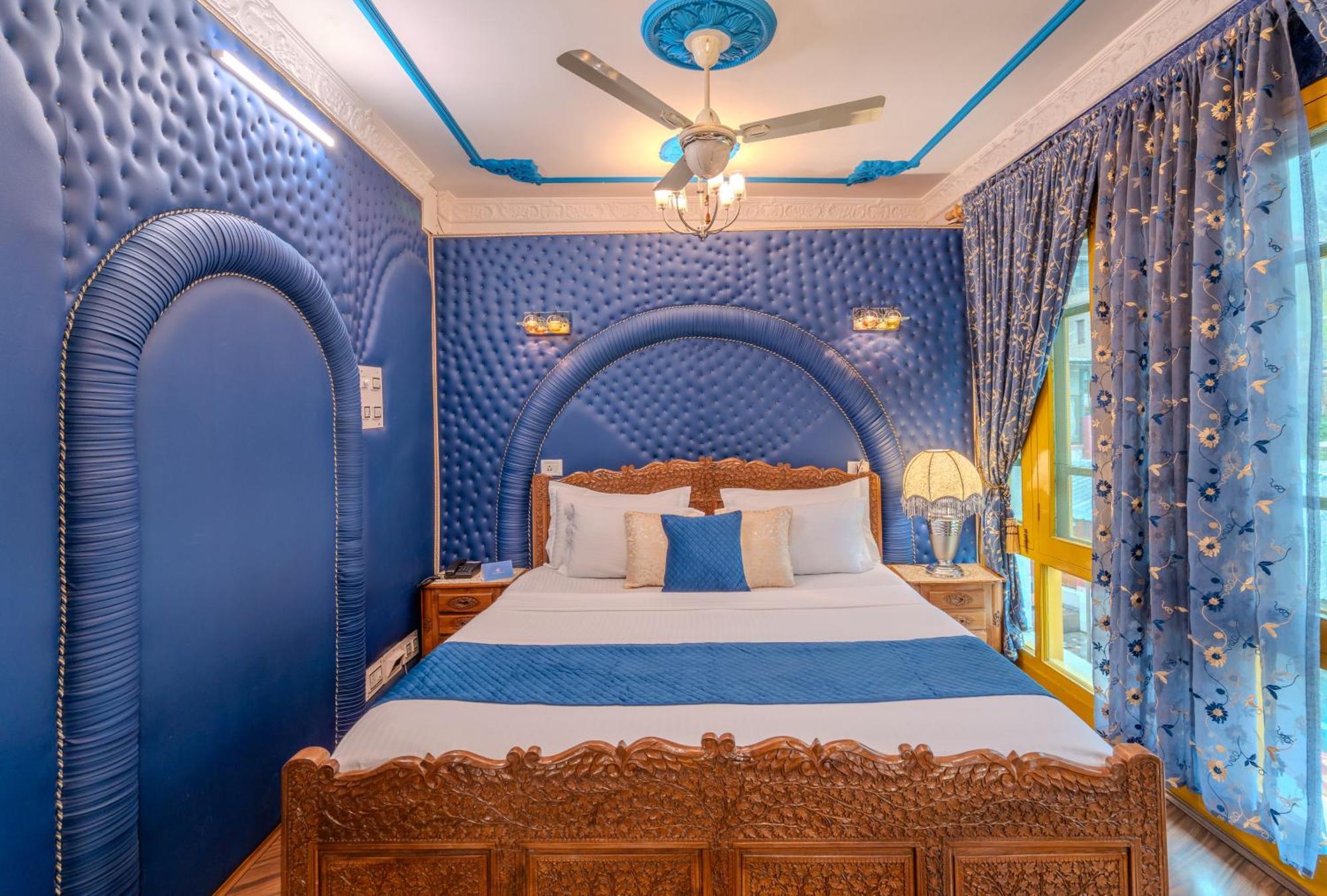 Villa Saffronstays King Mahal