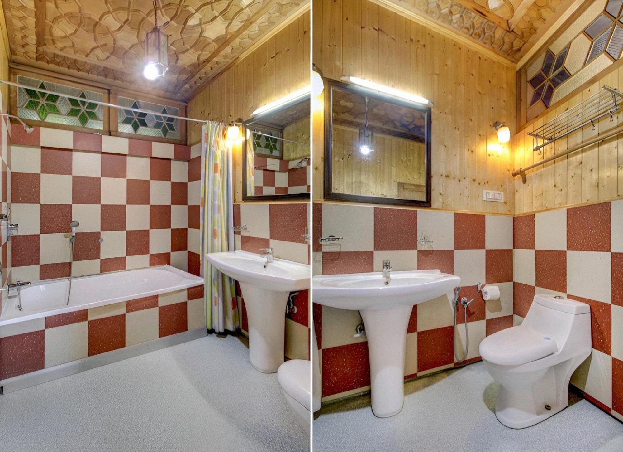 Hotel The Hareem Group Of Houseboats Srinagar (Jammu and Kashmir)
