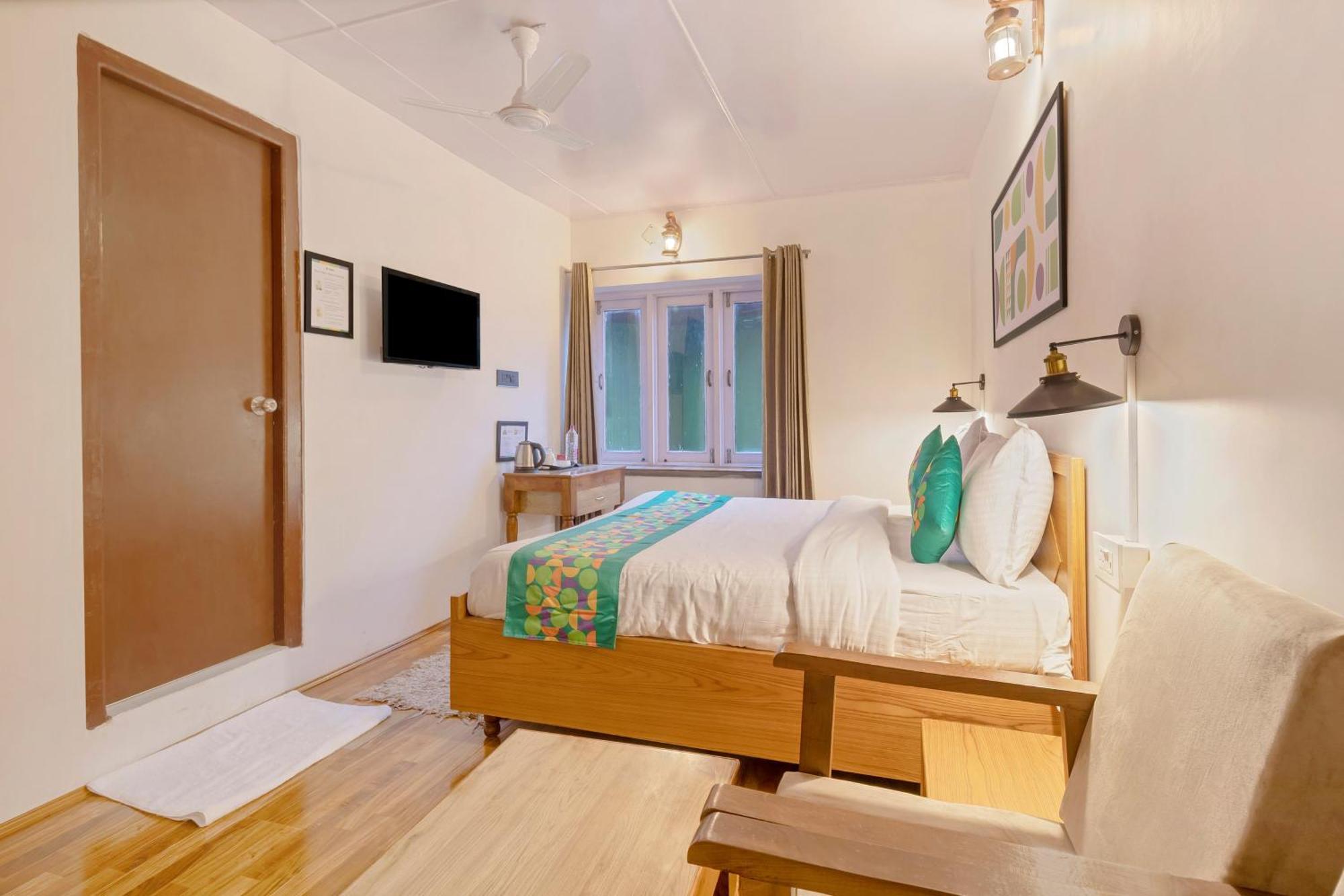 Treebo Vitasta Villa, Srinagar (Jammu and Kashmir)