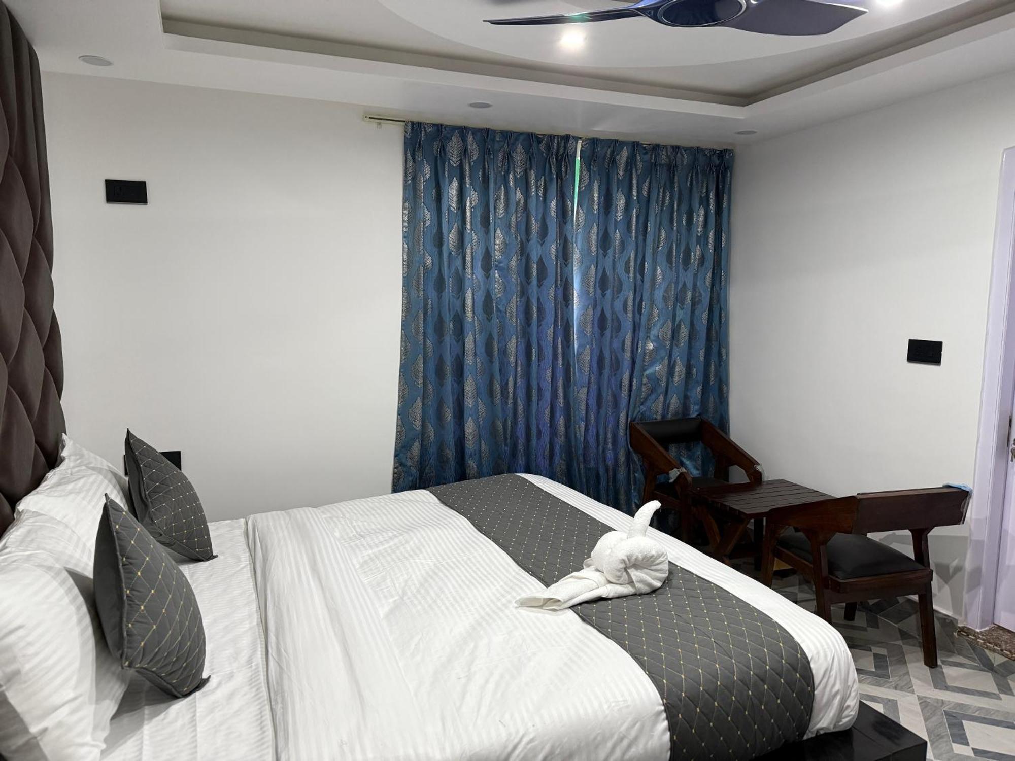 The Heart Stone Hotel 3*