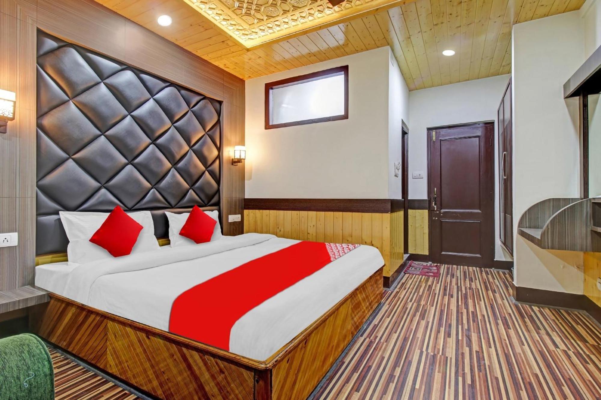 O The Oshin & Restaurant 4* Srinagar (Jammu and Kashmir)