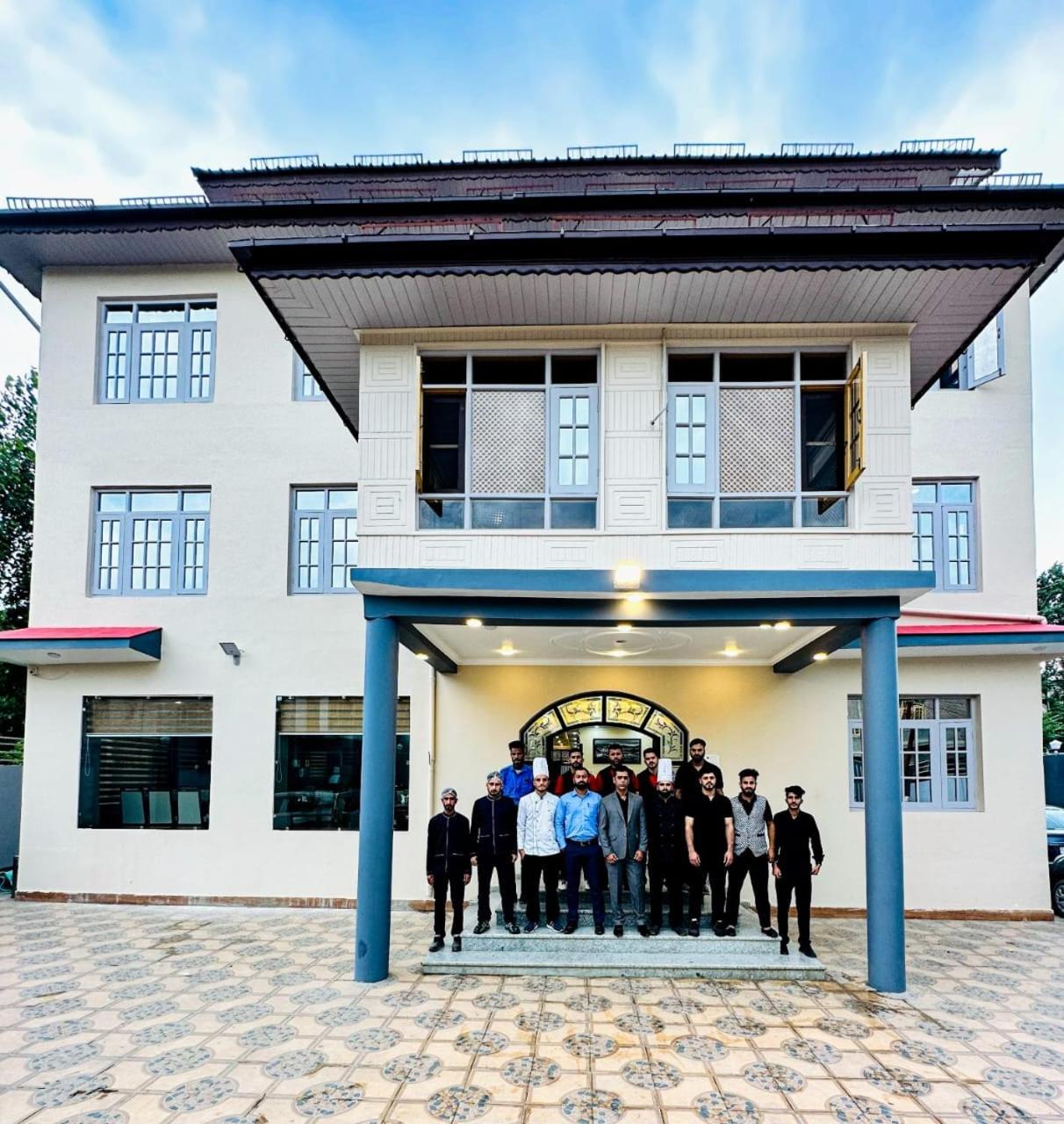Shahi Group Of Pahalgam 3* Srinagar (Jammu and Kashmir)