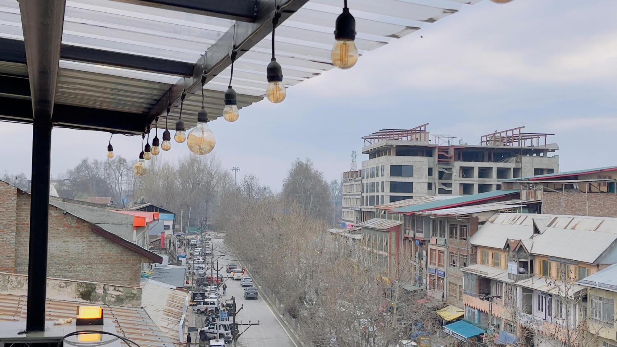 The Skyhigh Penthouse * Srinagar (Jammu and Kashmir)