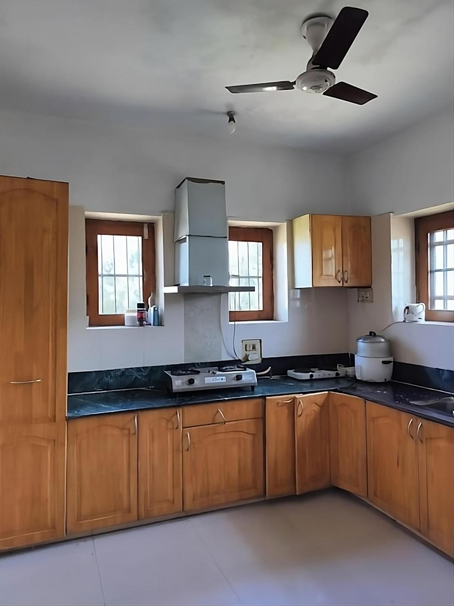 The Bilt Farmhouse Holiday home Srinagar (Jammu and Kashmir)