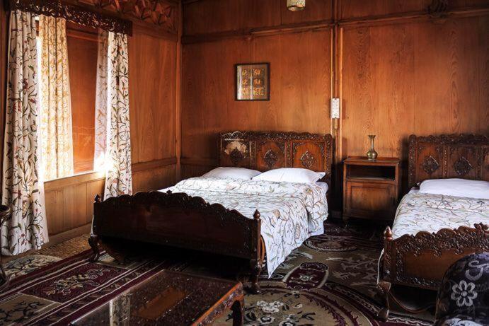 Houseboat Plato Excellence 3* Srinagar (Jammu and Kashmir)