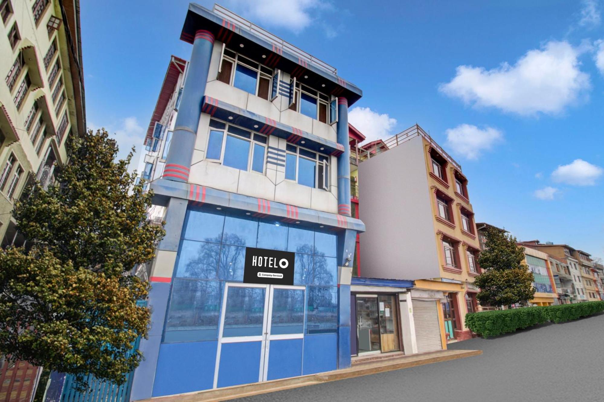 Hotel Super O Zero Bridge Formerly New Time Star Srinagar (Jammu and Kashmir)