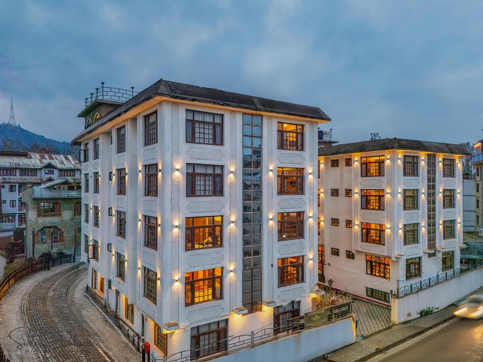 Sideeq Palace Hotel