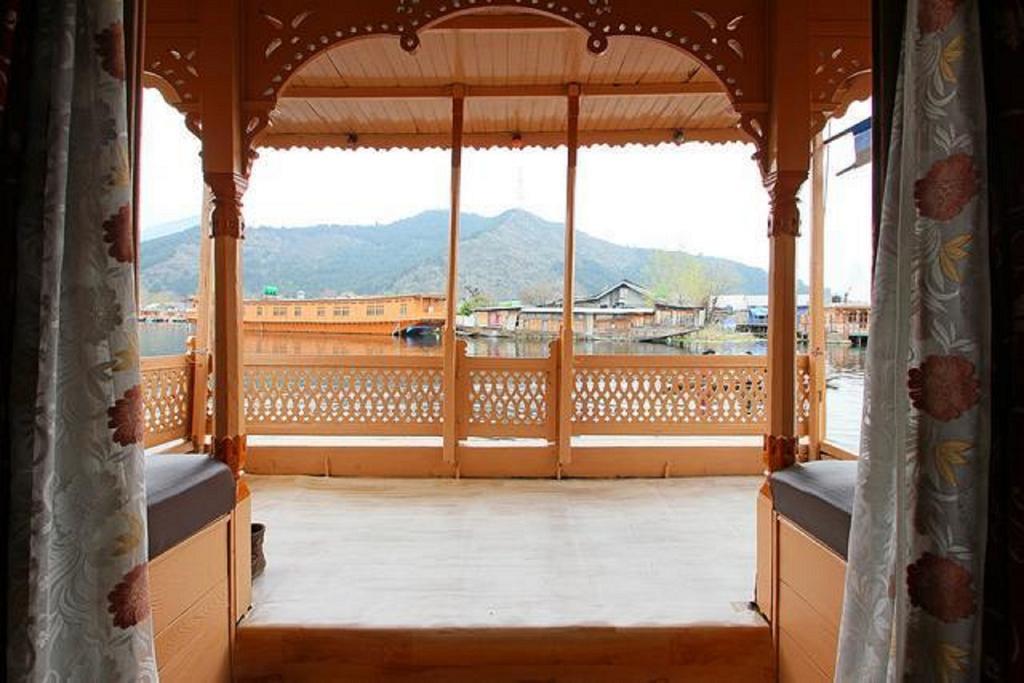 New Lucky Star Group Of Houseboats Botel Srinagar (Jammu and Kashmir)