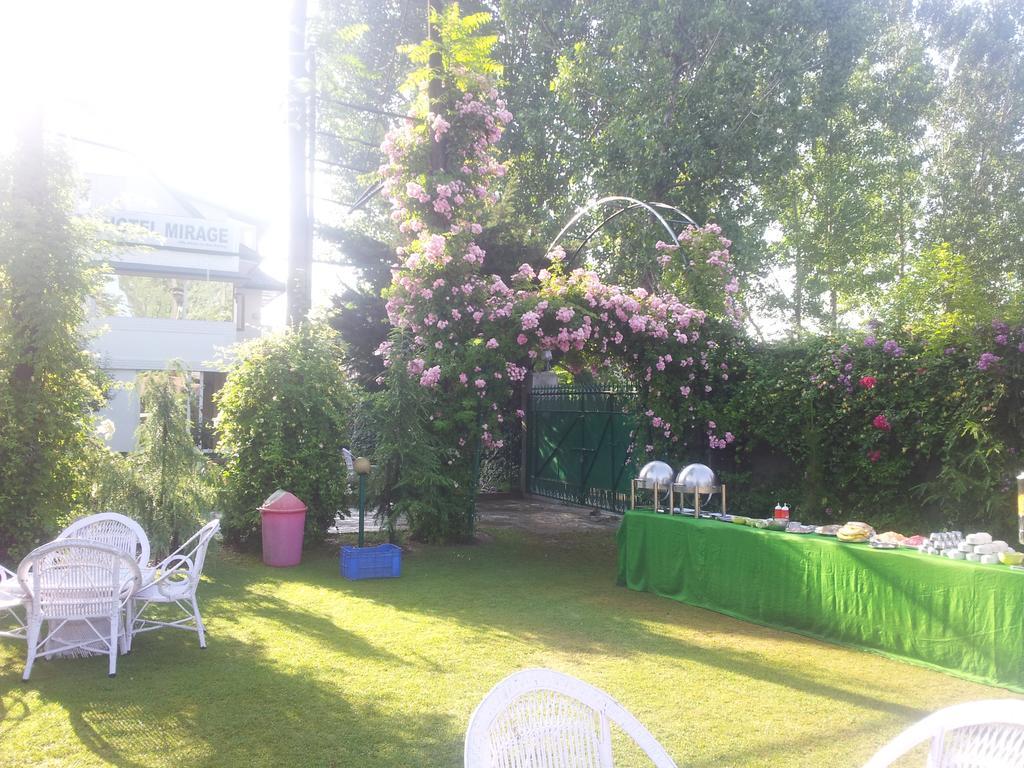 Mirage 3* Srinagar (Jammu and Kashmir)