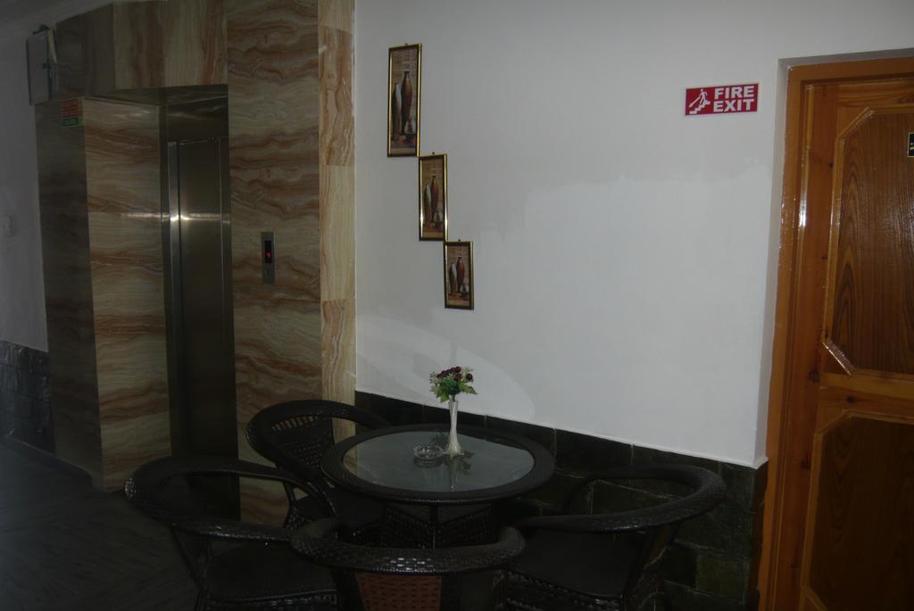 Akbar Hotel