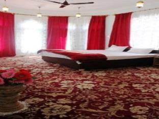 Inn Greenwoods 3*