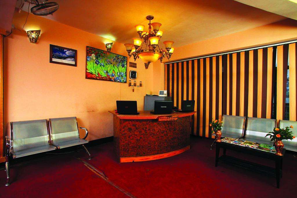Pride Continental 3* Srinagar (Jammu and Kashmir)