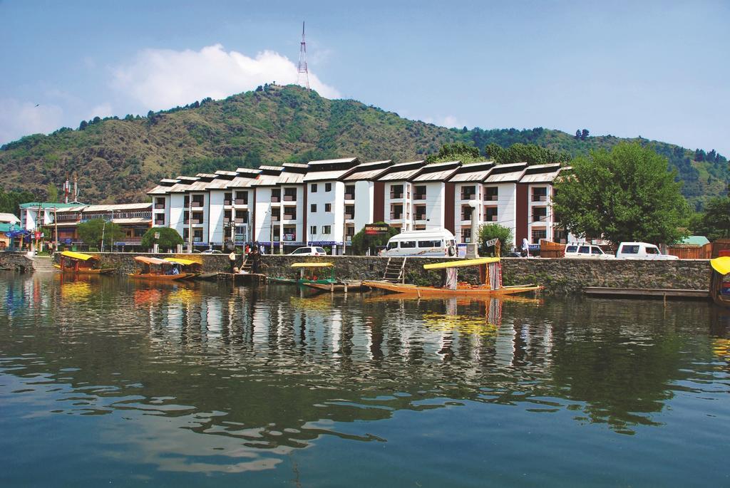 Pride Continental Srinagar (Jammu and Kashmir)