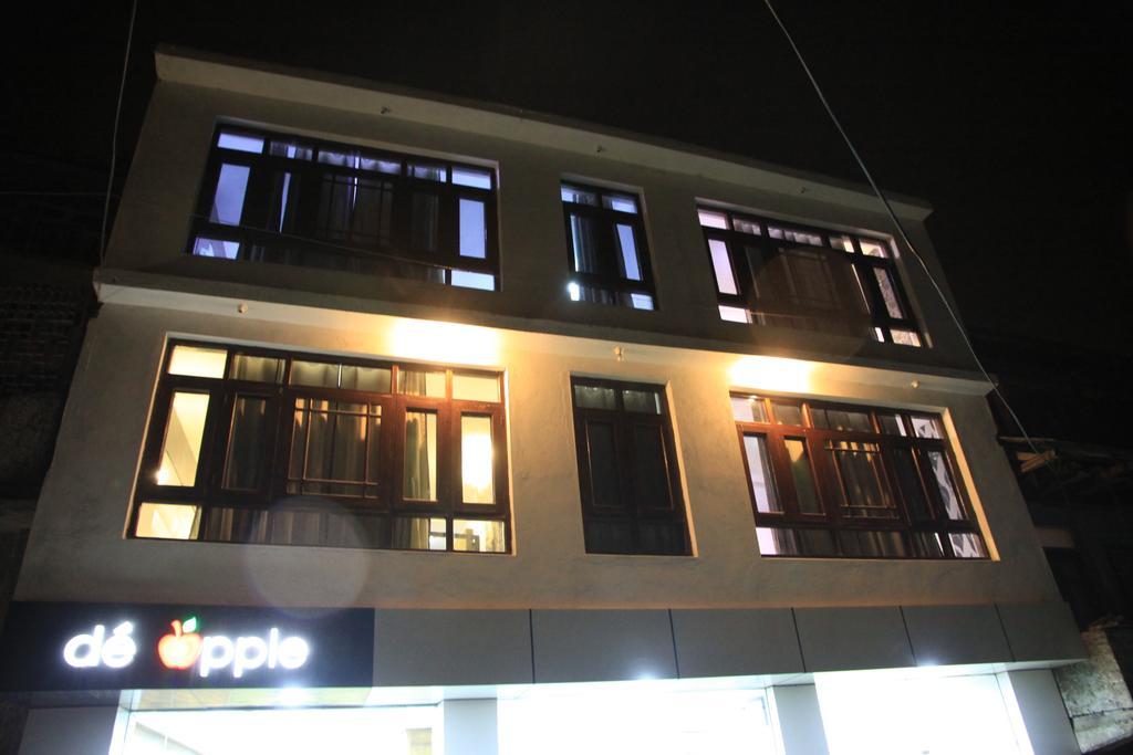 Hotel De Apple Srinagar (Jammu and Kashmir)