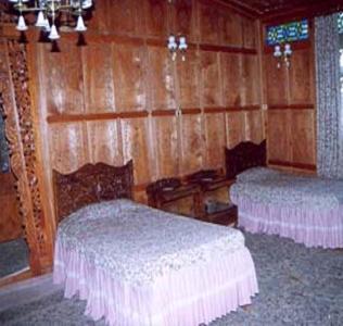 Savoy Group Of House Boats Srinagar (Jammu and Kashmir)