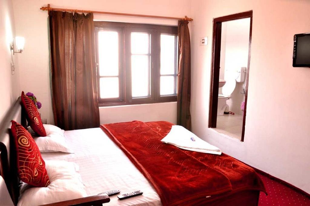 Hotel Royal Pearl 2*