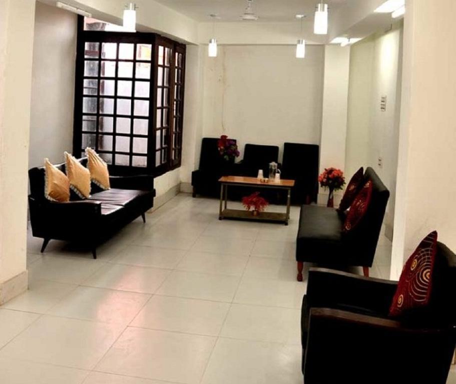 Royal Pearl Hotel