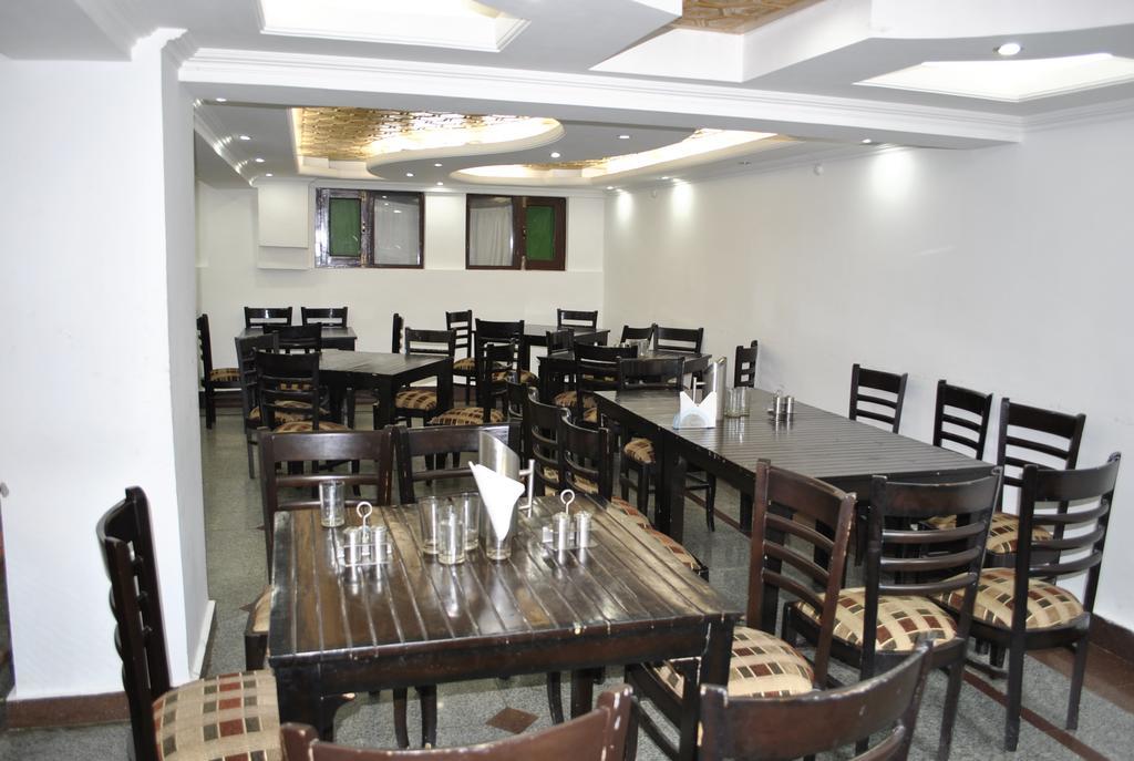 Grand Jigar 2* Srinagar (Jammu and Kashmir)