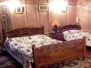 The Altaf Group Of Houseboats Botel 4*